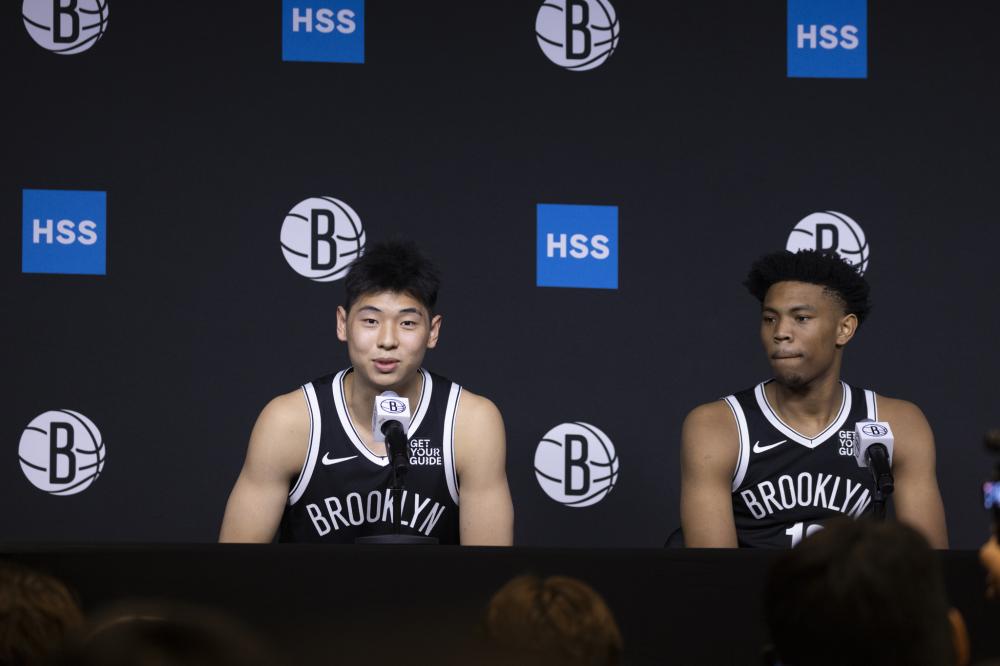 斯球场为例 斯球场为例